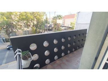 Barrio Universitario/Metro Los Héroes y Santa Ana