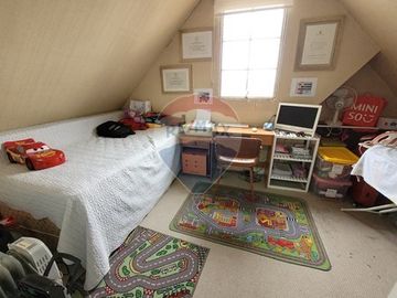 ¡Tu Casa Soñada En Huechuraba Espera por Ti!