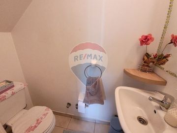 ¡Tu Casa Soñada En Huechuraba Espera por Ti!