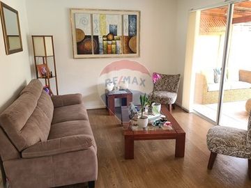 ¡Tu Casa Soñada En Huechuraba Espera por Ti!