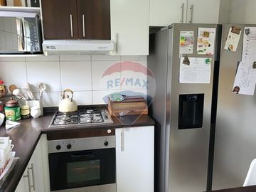 ¡Tu Casa Soñada En Huechuraba Espera por Ti!