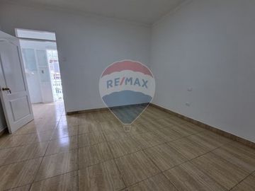 CASA AMPLIA  4 DORMITORIOS SECTOR AVDA BRASIL