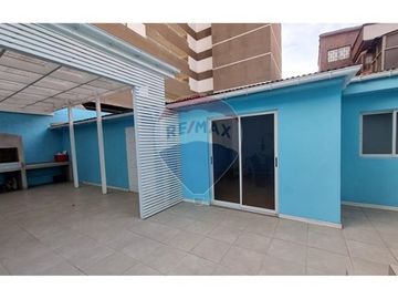 CASA AMPLIA  4 DORMITORIOS SECTOR AVDA BRASIL