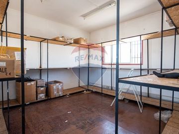 OFICINA EN VENTA/CASA COMERCIAL