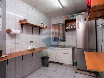 OFICINA EN VENTA/CASA COMERCIAL