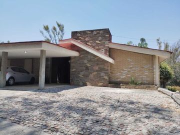VENTA CASA FRACCIONAMIENTO MIRADOR LA CALERA, 1 PISO!!