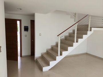 Casa en Venta en Clúster 10 10 10 Lomas de Angelópolis, Puebla.