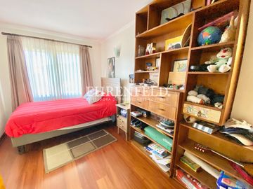 Cerro Alegre, Valparaíso. Casa en 4 niveles 750 m2 de terreno.