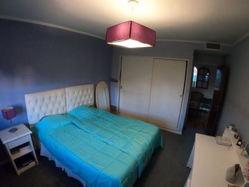Casa  en Venta Villa Sarmiento / Moron (B145 4617)
