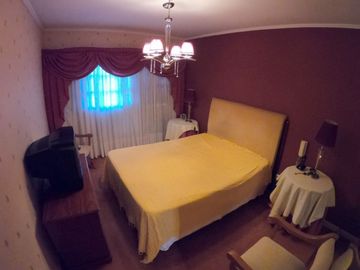 Casa  en Venta Villa Sarmiento / Moron (B145 4617)