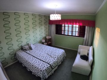 Casa  en Venta Villa Sarmiento / Moron (B145 4617)
