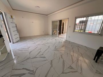 Casa en Venta 2 dormitorios con pileta en Funes