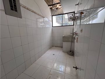 Venta OPORTUNIDAD de Casa 4 niveles Conjunto Cerrado