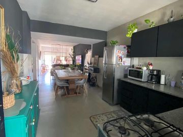 Departamento en venta - 3 Dormitorios 2 Baños - Floresta