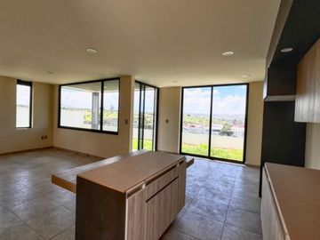 CASA EN VENTA LOMALTA, TRES MARÍAS