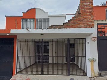 CASA EN VENTA COL. GALAXIA TARIMBARO II