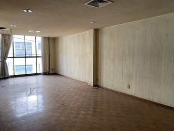 CASA EN VENTA PARA REMODELAR EN CALLE CERRADA