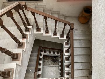 CASA EN VENTA PARA REMODELAR EN CALLE CERRADA