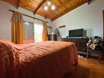 Venta - Casa + Galpón – Uruguay 1350, Rosario, España y Hospitales