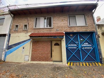 Venta - Casa + Galpón – Uruguay 1350, Rosario, España y Hospitales