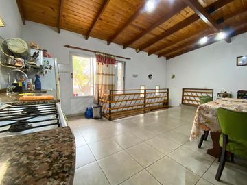 Venta - Casa + Galpón – Uruguay 1350, Rosario, España y Hospitales