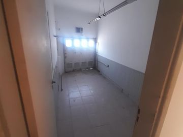 Inversión Inteligente – Casa con Patio, Cochera y Posibilidad Comercial