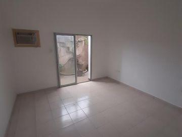 Inversión Inteligente – Casa con Patio, Cochera y Posibilidad Comercial