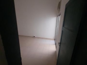 Inversión Inteligente – Casa con Patio, Cochera y Posibilidad Comercial