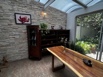 Casa en Venta, La Calma, 5 Recamaras