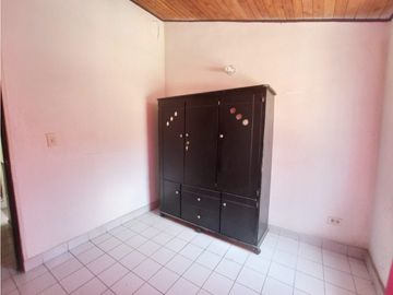 CASA EN VENTA PALMIRA BARRIO BOSQUES DE MORELIA 