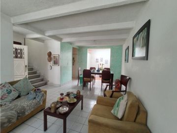 CASA EN VENTA PALMIRA BARRIO BOSQUES DE MORELIA 