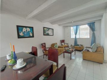 CASA EN VENTA PALMIRA BARRIO BOSQUES DE MORELIA 