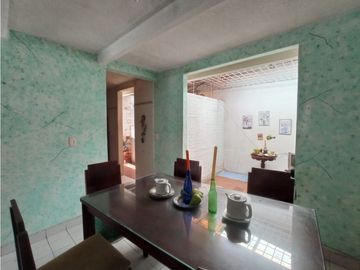 CASA EN VENTA PALMIRA BARRIO BOSQUES DE MORELIA 
