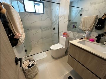 APARTAMENTO EN VENTA EN ALTOS DE RIOMAR. PISOS DE MARMOL