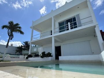 CASA EN VENTA EN CHELEM