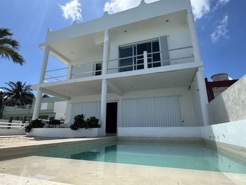 CASA EN VENTA EN CHELEM