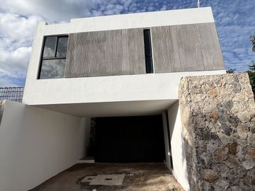 Casa en venta en Albare Temozón Norte Mérida Yucatán.