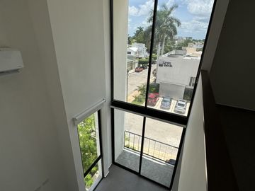 Departamento en venta de doble altura en Punta Miel, Mérida Yucatán.