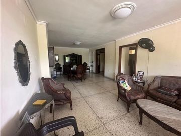 APARTAMENTO EN VENTA EN PRIMER PISO EN ALTOS DE RIOMAR