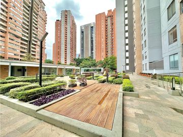 Apartamento en venta cerca al San Fernando Plaza