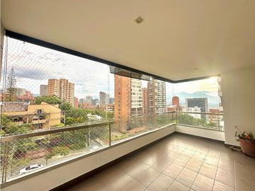 Apartamento en venta cerca al San Fernando Plaza