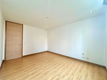 Apartamento en venta cerca al San Fernando Plaza
