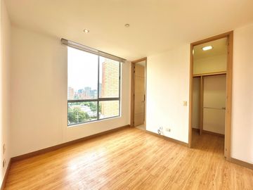Apartamento en venta cerca al San Fernando Plaza