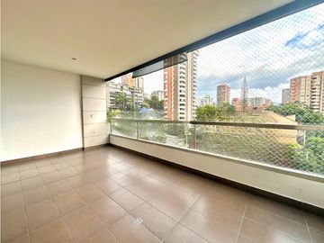 Apartamento en venta cerca al San Fernando Plaza