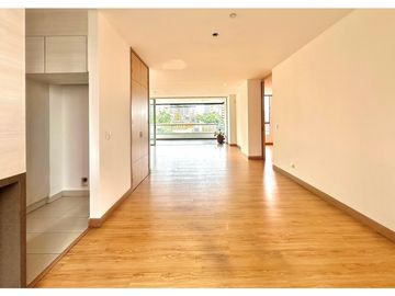 Apartamento en venta cerca al San Fernando Plaza