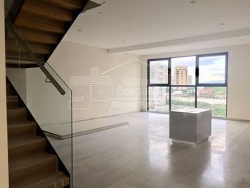 Departamento Penthouse en Venta y Renta en Residencial BINOME, Huixquilucan.