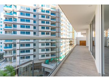 Apartamento en Venta en Edificio Dominique – Frente a la Ciénaga