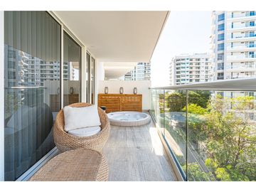 Apartamento en Venta en Edificio Dominique – Frente a la Ciénaga