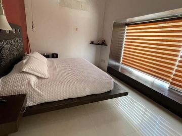 CASA CON DOBLE TERRENO EN CONJUNTO PALMAS DE MALLORCA, SOLEARES , MANZANILLO