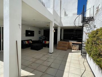 CASA CON DOBLE TERRENO EN CONJUNTO PALMAS DE MALLORCA, SOLEARES , MANZANILLO